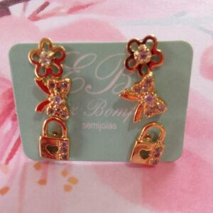 brinco em forma de flor laço e cadeado